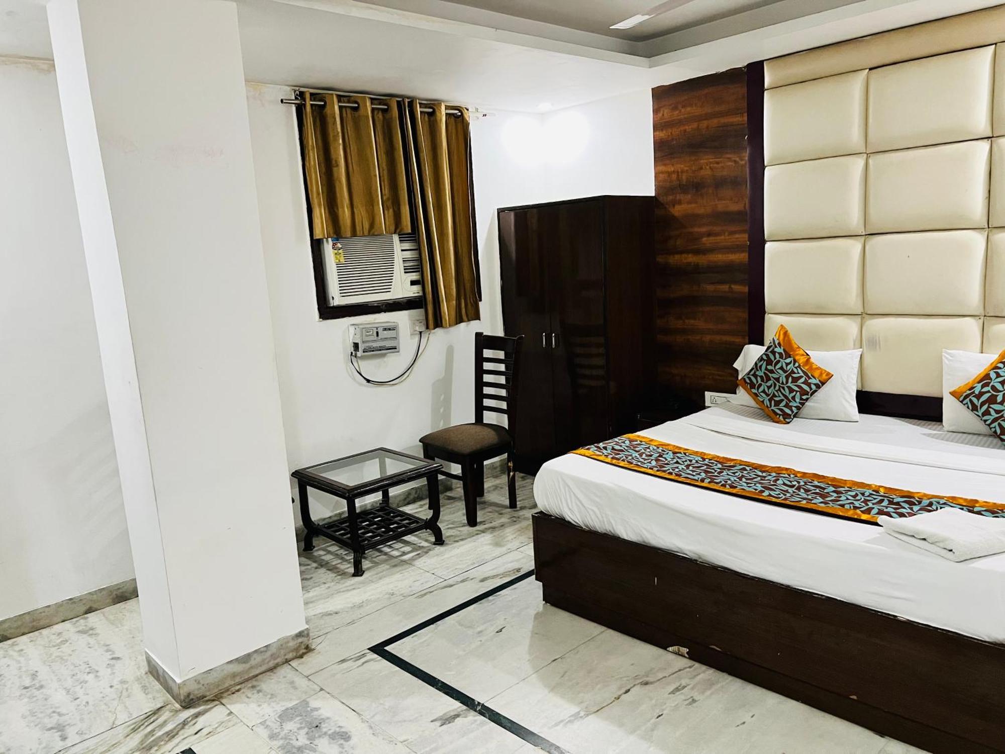 Hotel Marina Near Igi Airport Delhi New Delhi Exterior foto