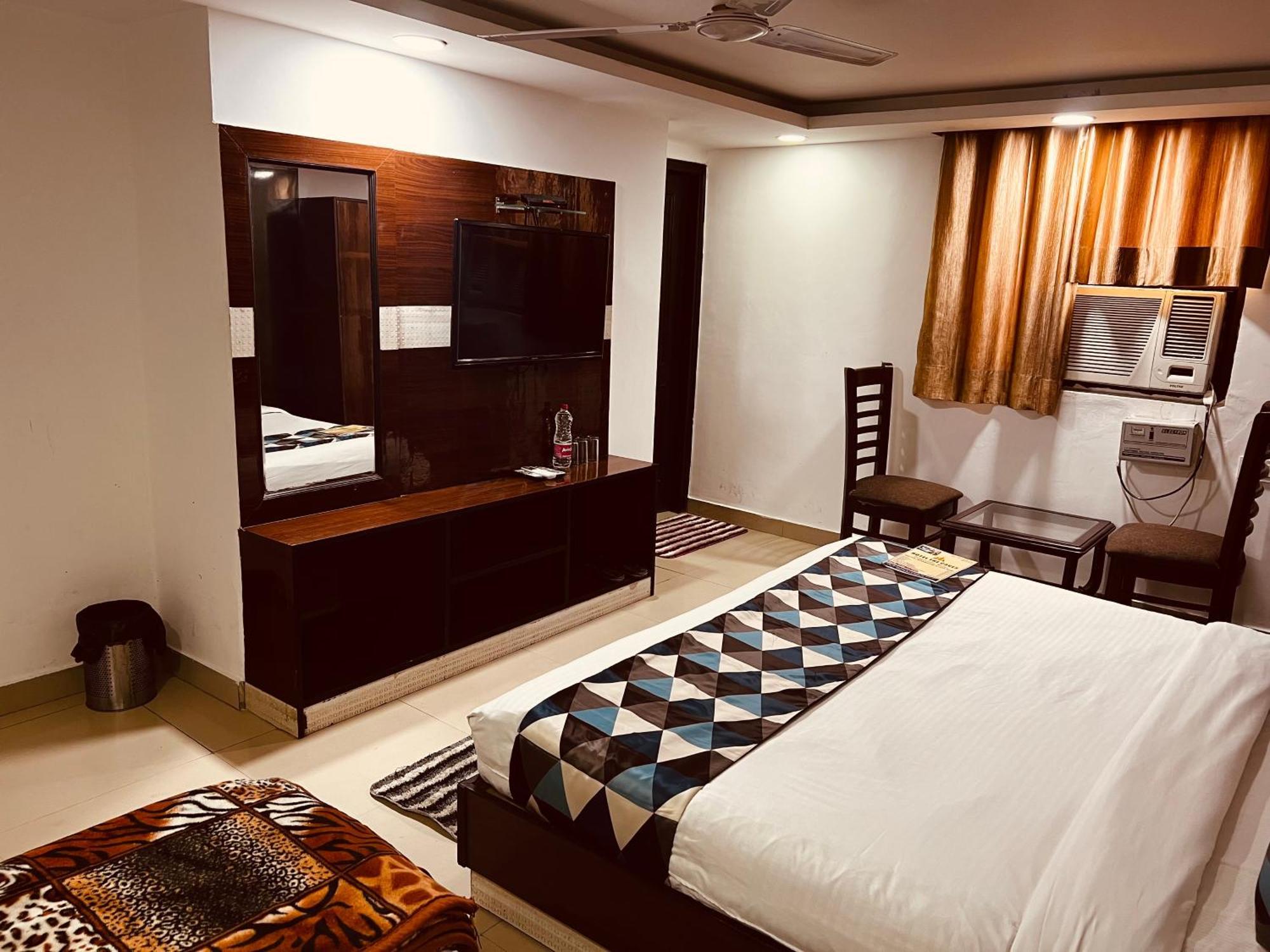 Hotel Marina Near Igi Airport Delhi New Delhi Exterior foto