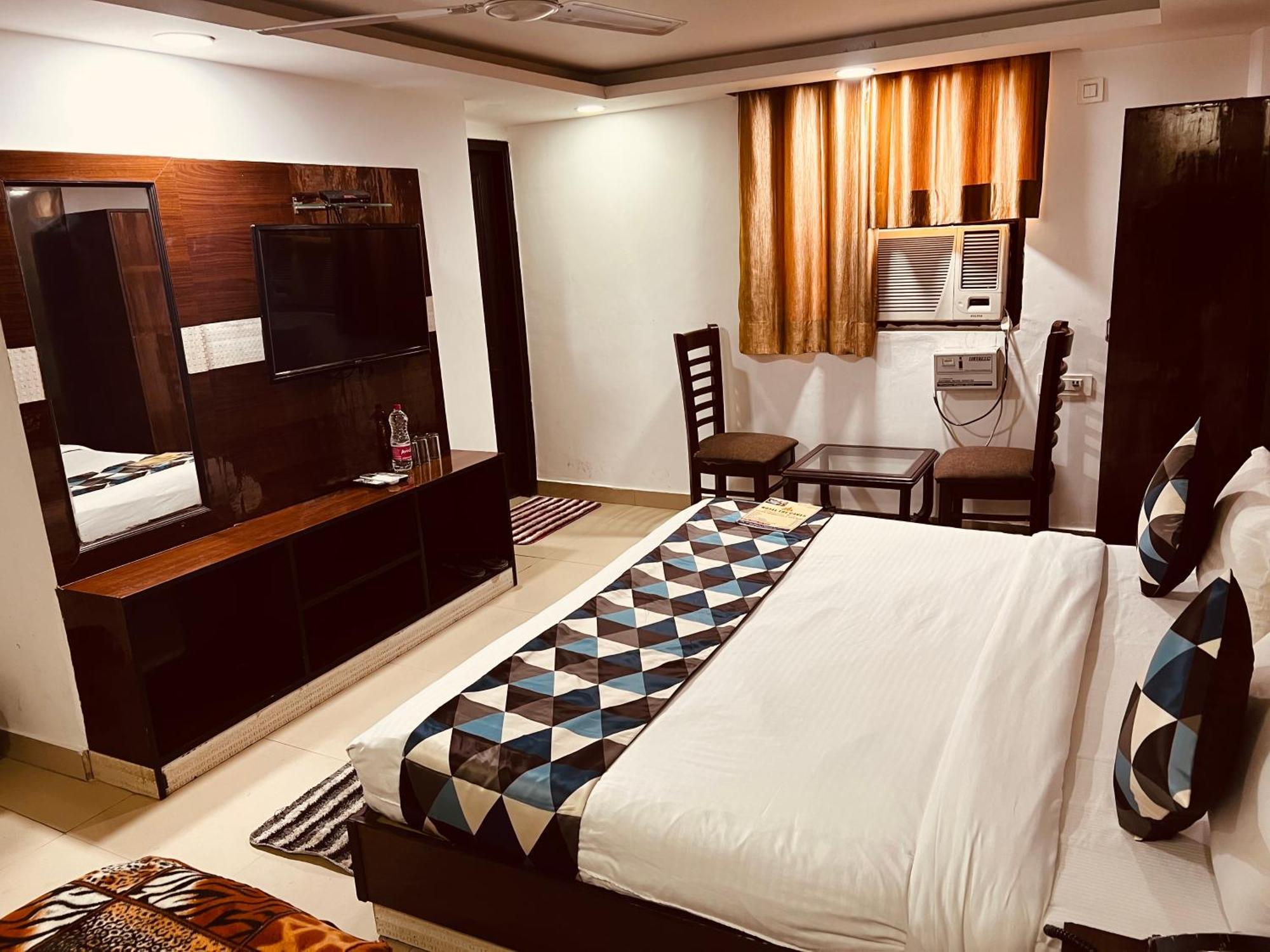 Hotel Marina Near Igi Airport Delhi New Delhi Exterior foto